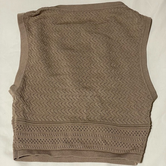 Babaton (Aritzia) woven crop tank - Picture 2 of 2